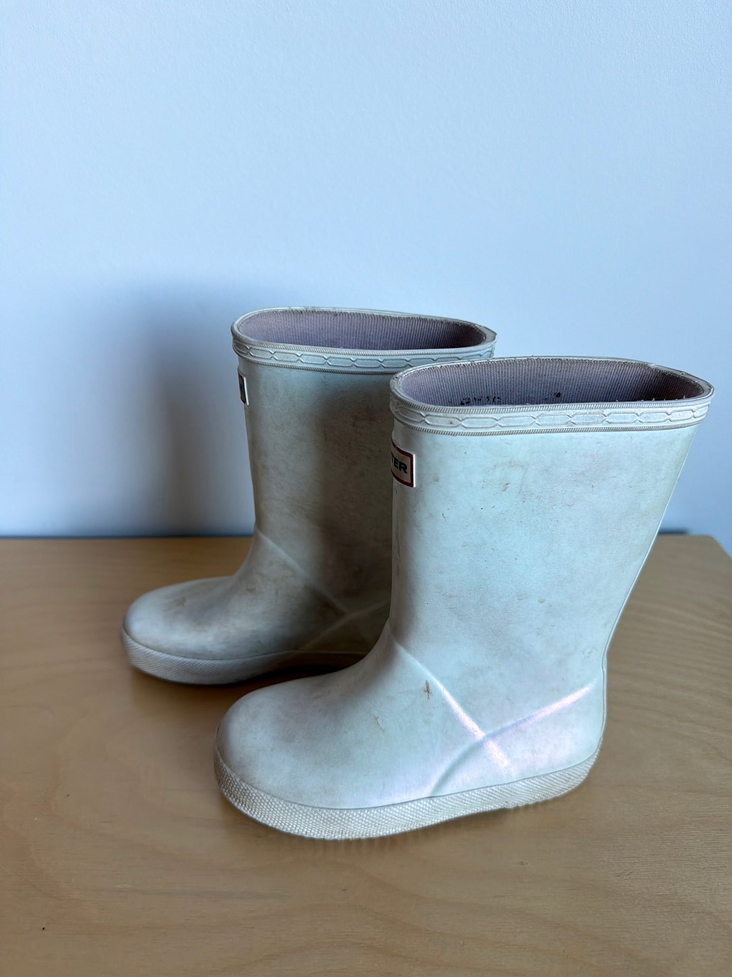 Hunter Iridescent Rain Boots (PLAY) / Size 9 Toddler Footwear