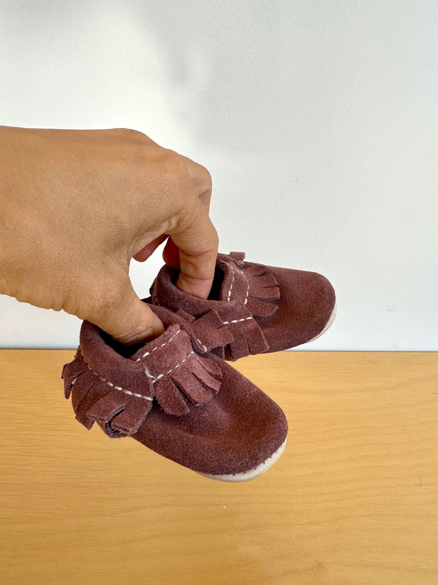 Minimoc Plum Soft Sole Shoes / Size 1 Infant