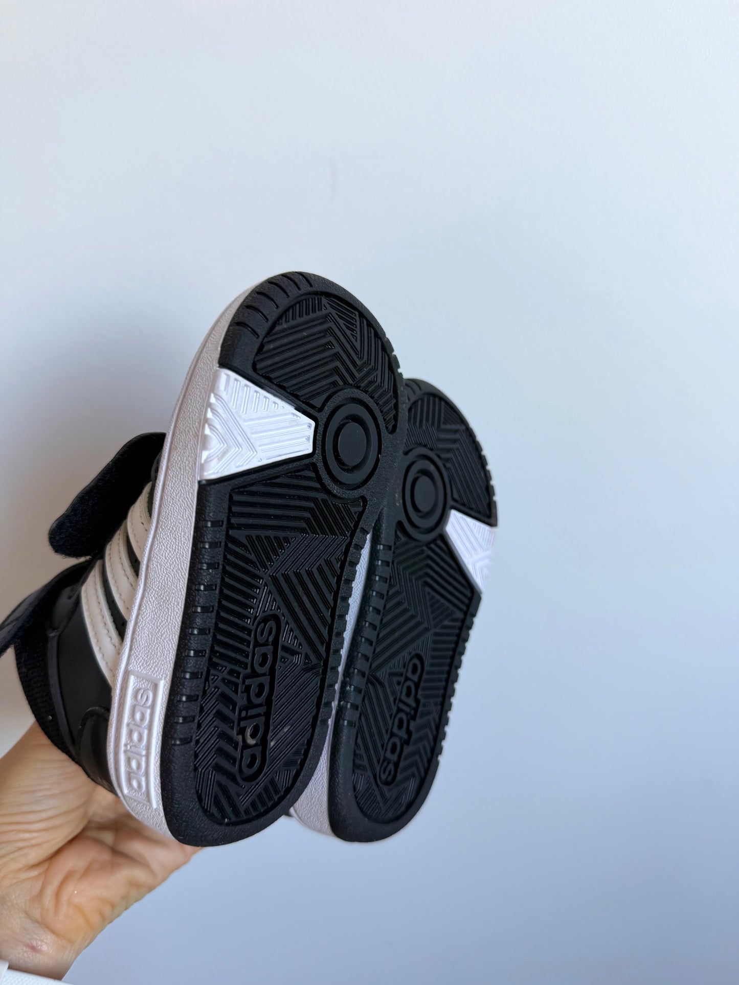 Adidas Toddler's Basketball Shoes / Size 6 Toddler