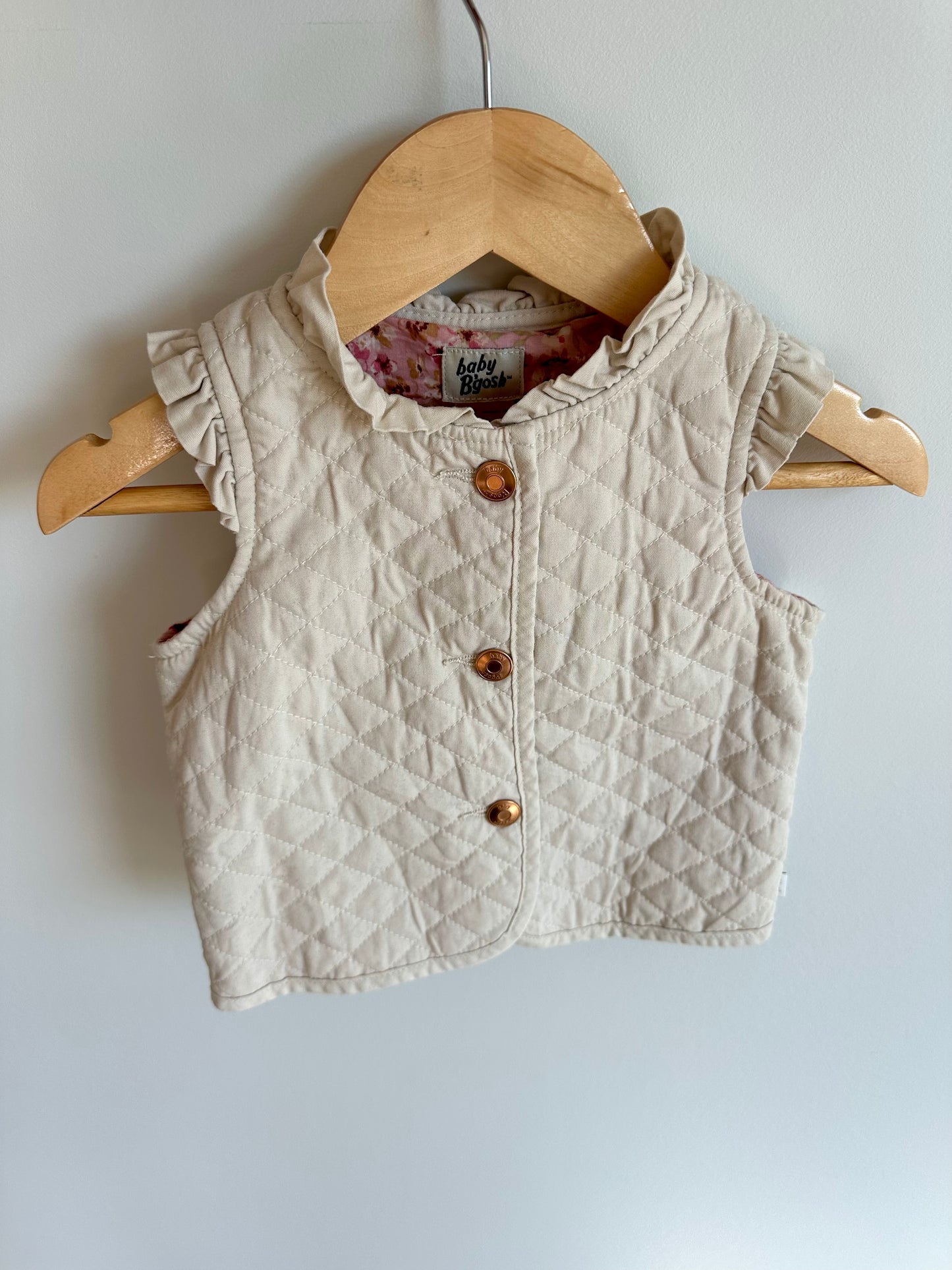 OshKosh Cream Quilted Vest / 12m