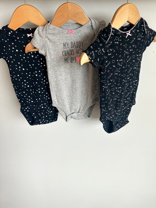 3 Bodysuits (Hearts, Dino, Stars) / 6m