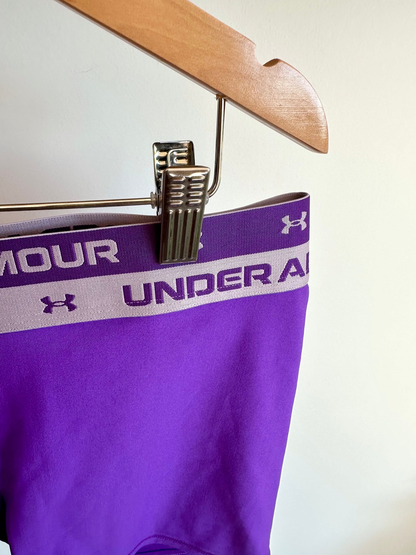 Under Armour Purple Active Shorts / (YLG) 14-16 years