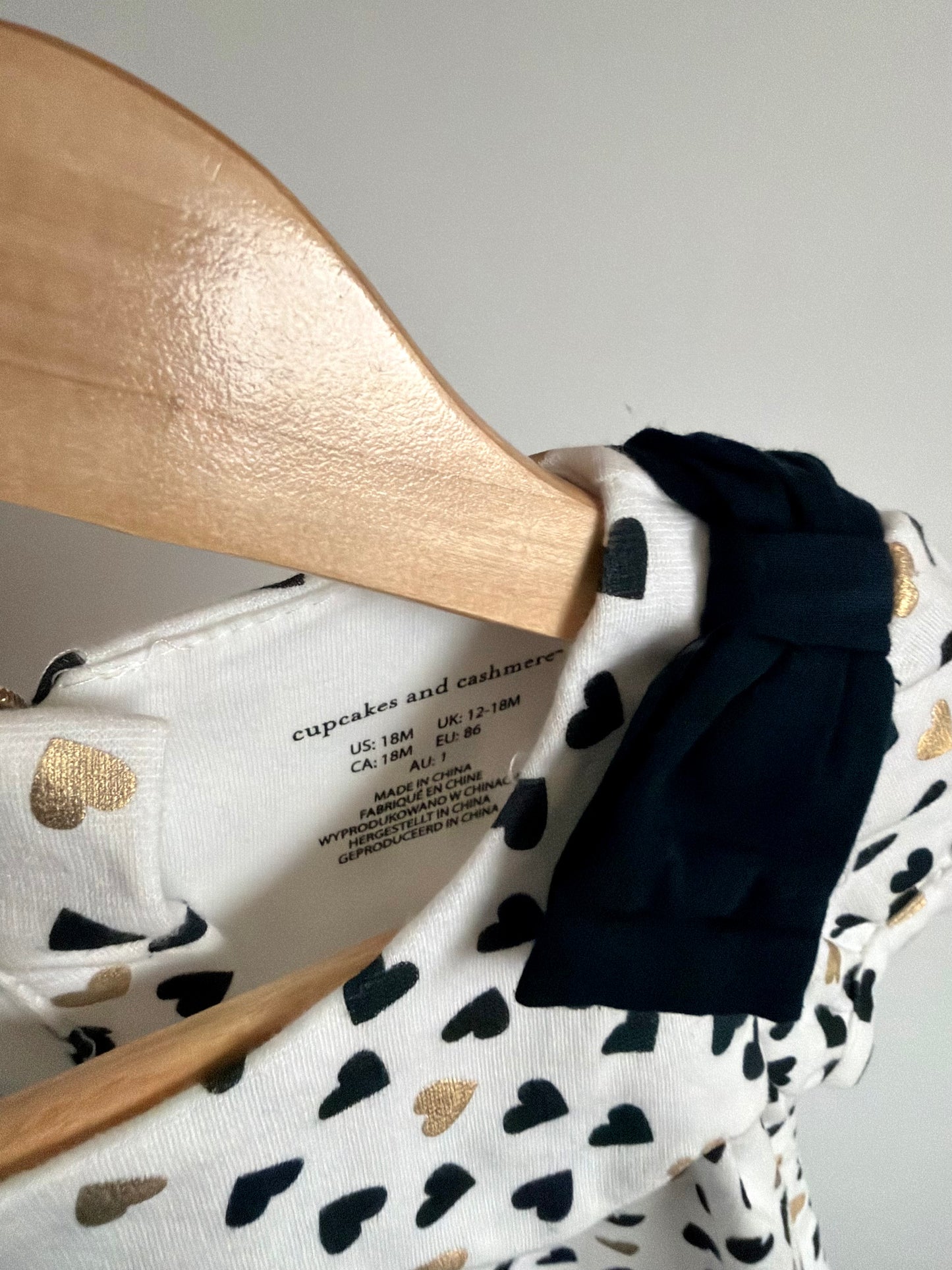 Black + Gold Hearts Top / 18m