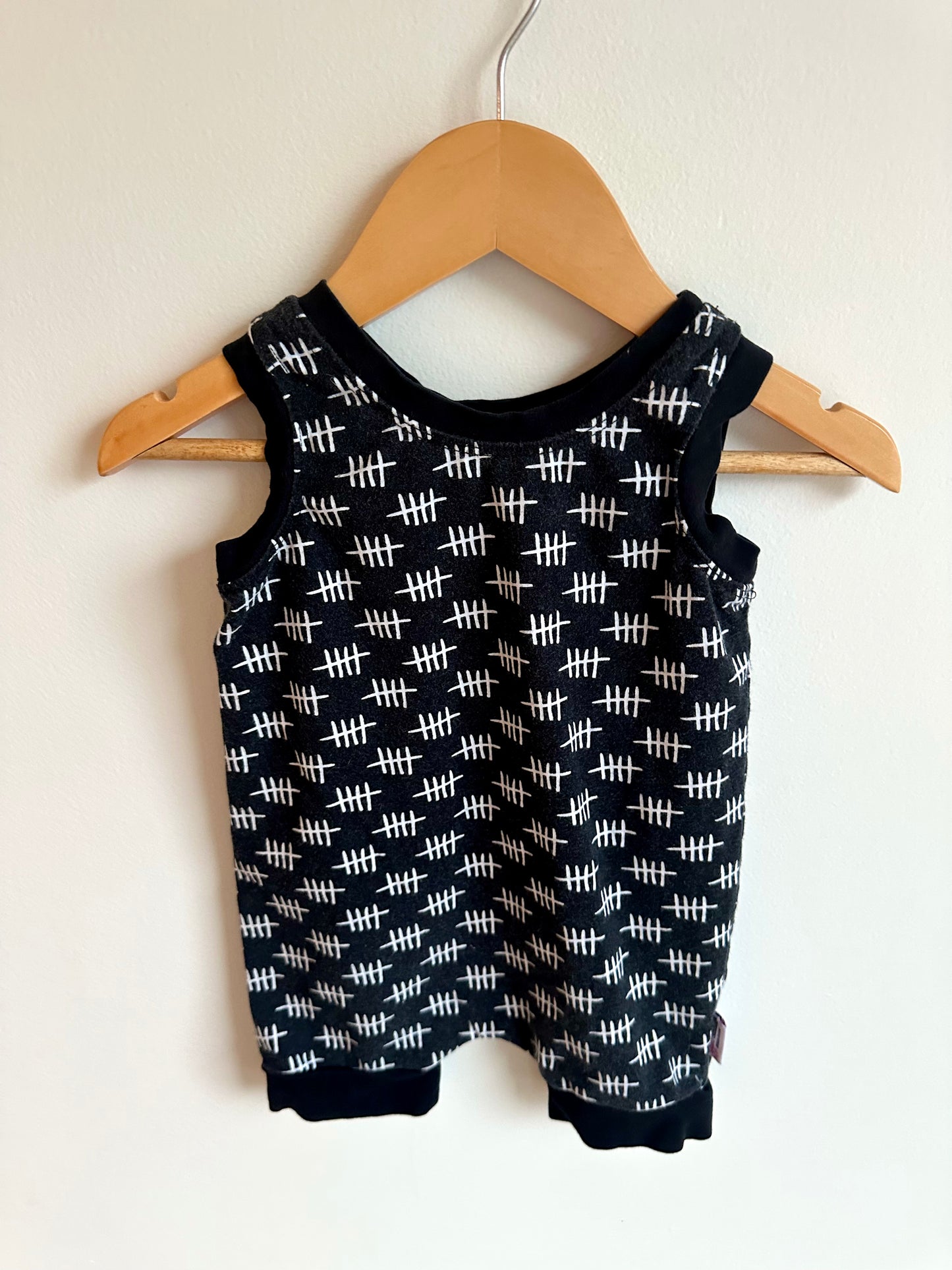 Tally Marks Romper (PLAY) / 12-18m