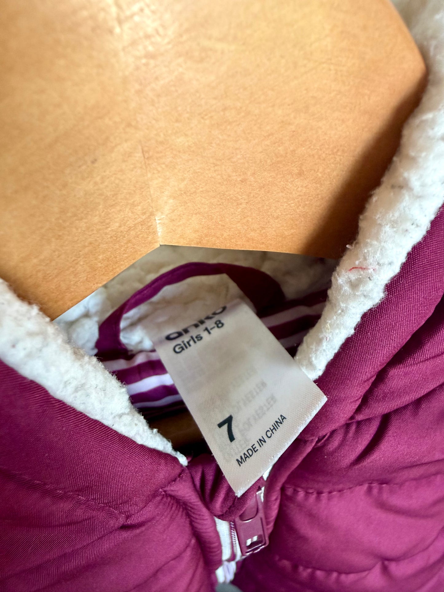 Burgundy Hood Vest / 7 years