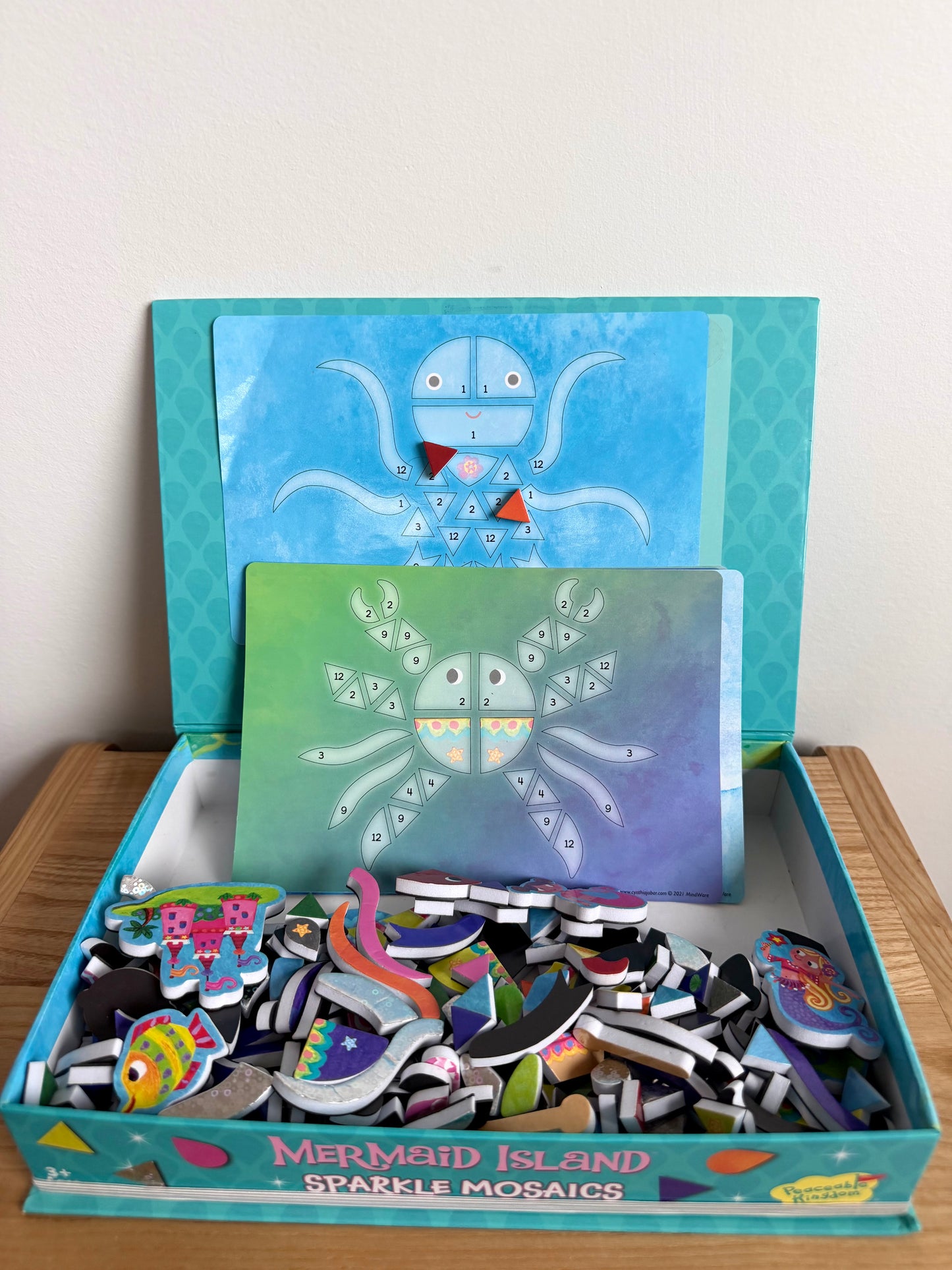 Mermaid Island Sparkle Mosaics Magnetic Play Set