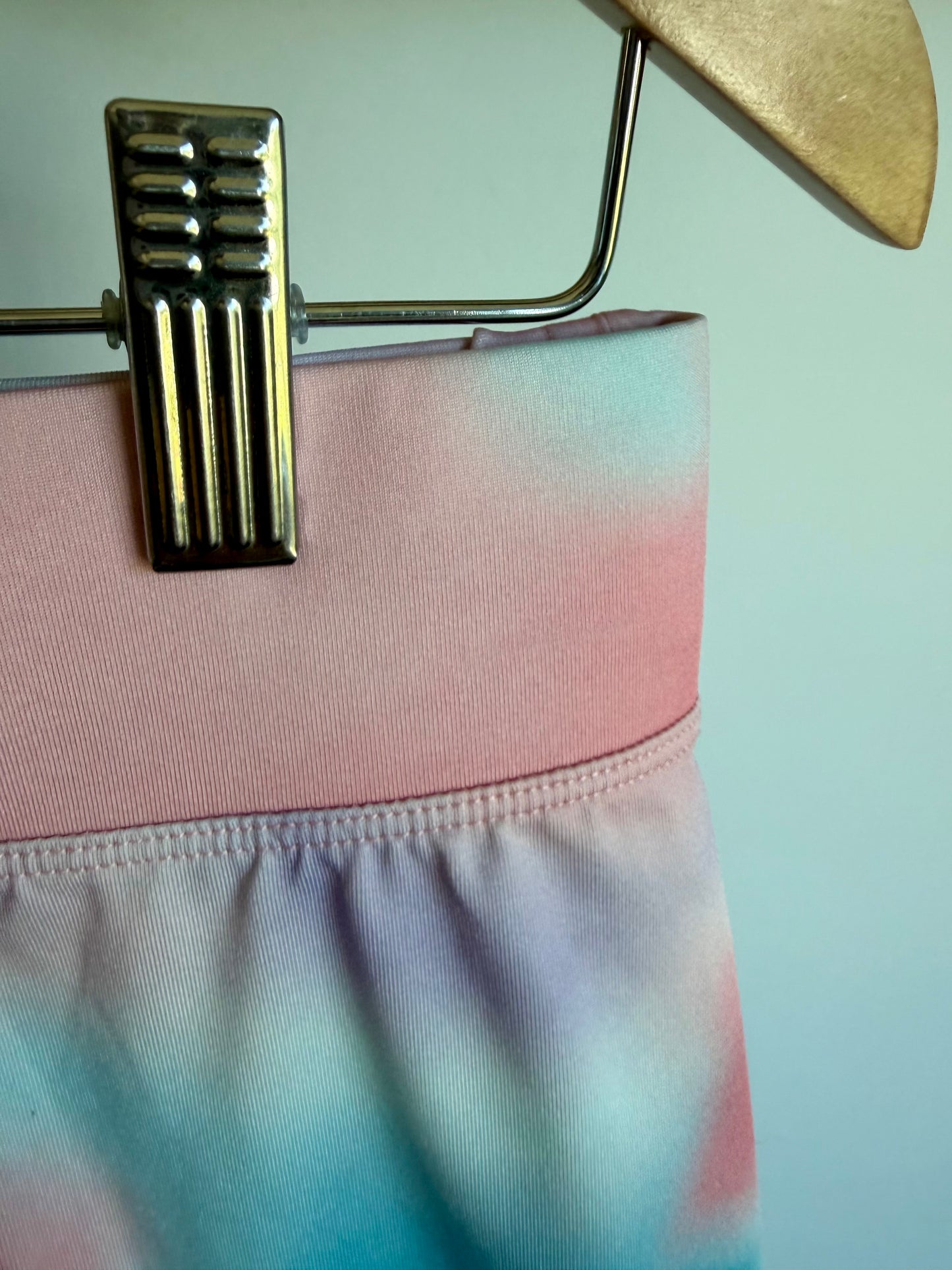 Puma Pastel Tie Dye Biker Shorts / 7 years