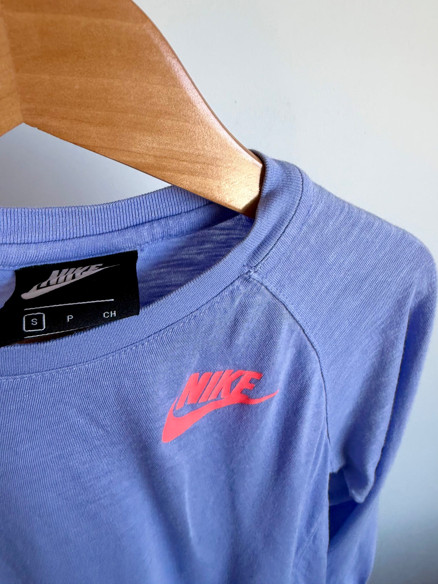 Nike Purple Long Sleeve Top / 7 years?