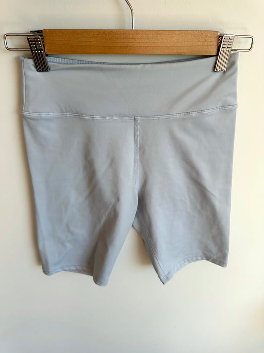 H&M Periwinkle Move Shorts / 12-14 years
