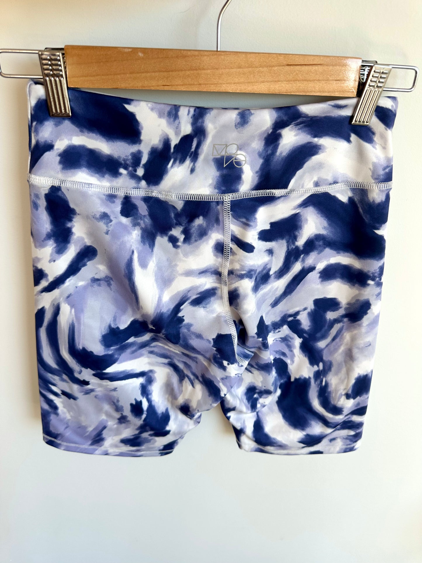 H&M Colour Swirl Move Shorts / 12-14 years