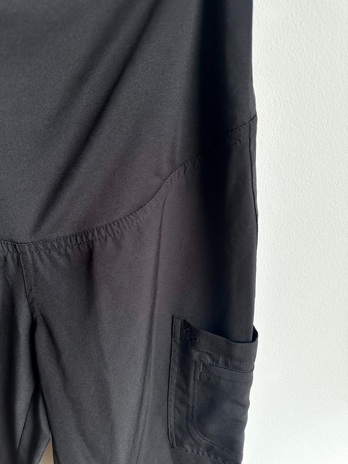 Black Med Couture Maternity Pants / XS