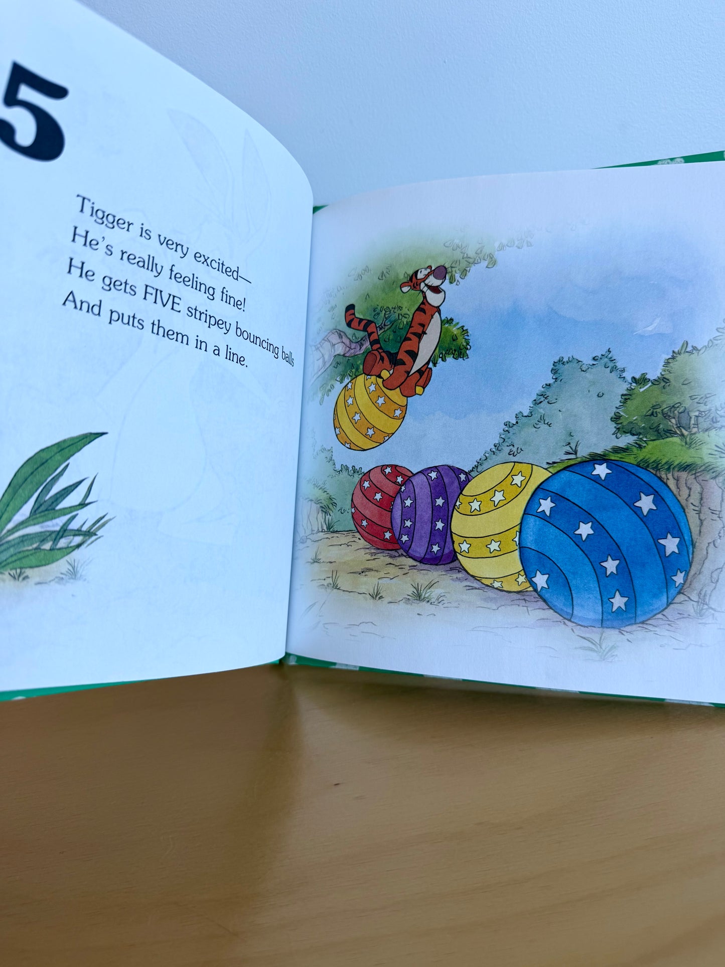 1,2,3 With Pooh Book / 3-5 years