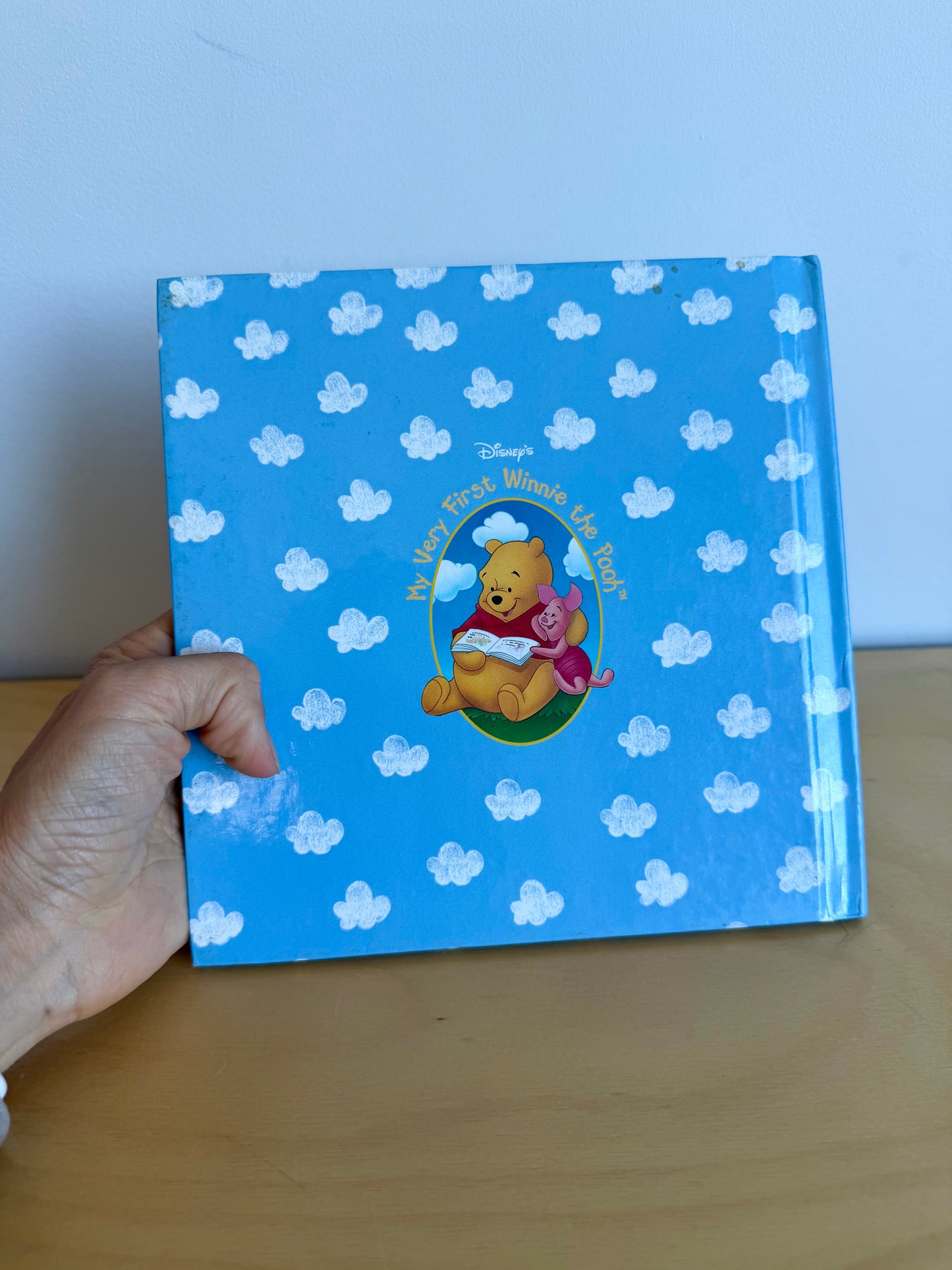 Pooh's Mailbox Book / 3-5 years (No Shipping)