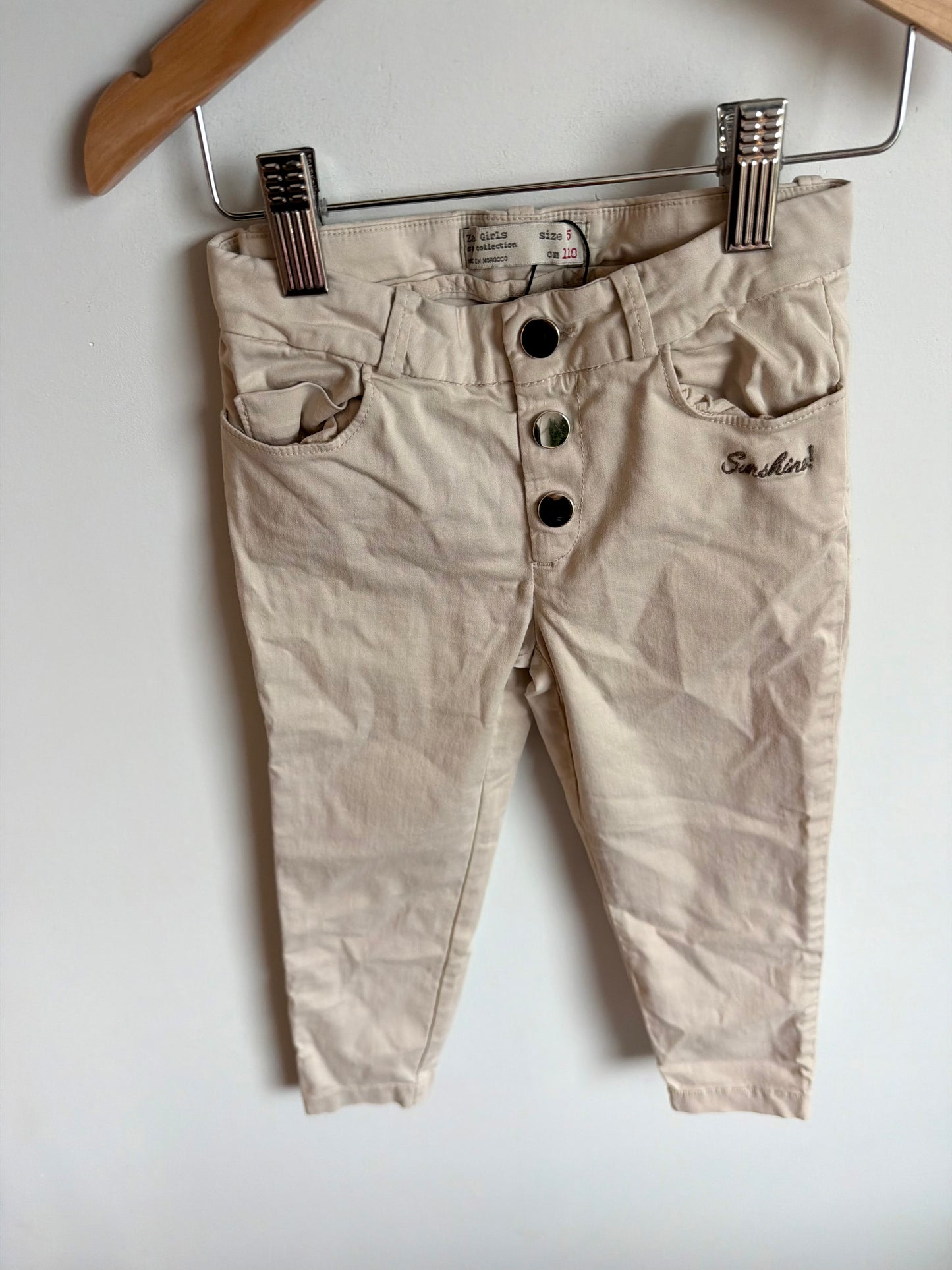 Zara Tan Pants / 5 years