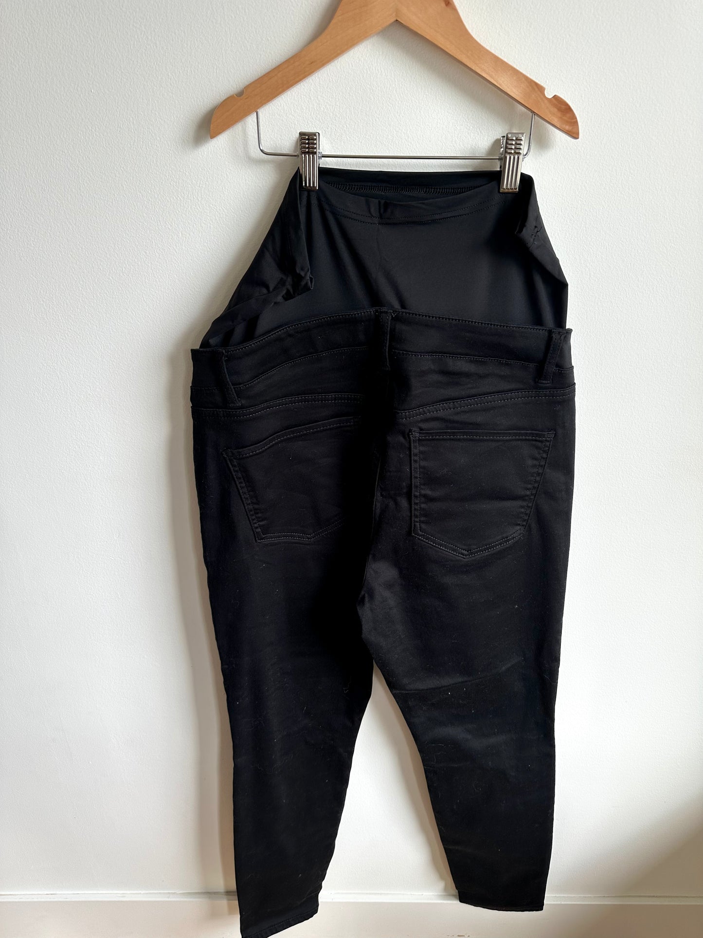 Thyme Black Stretch Maternity Jeans / M