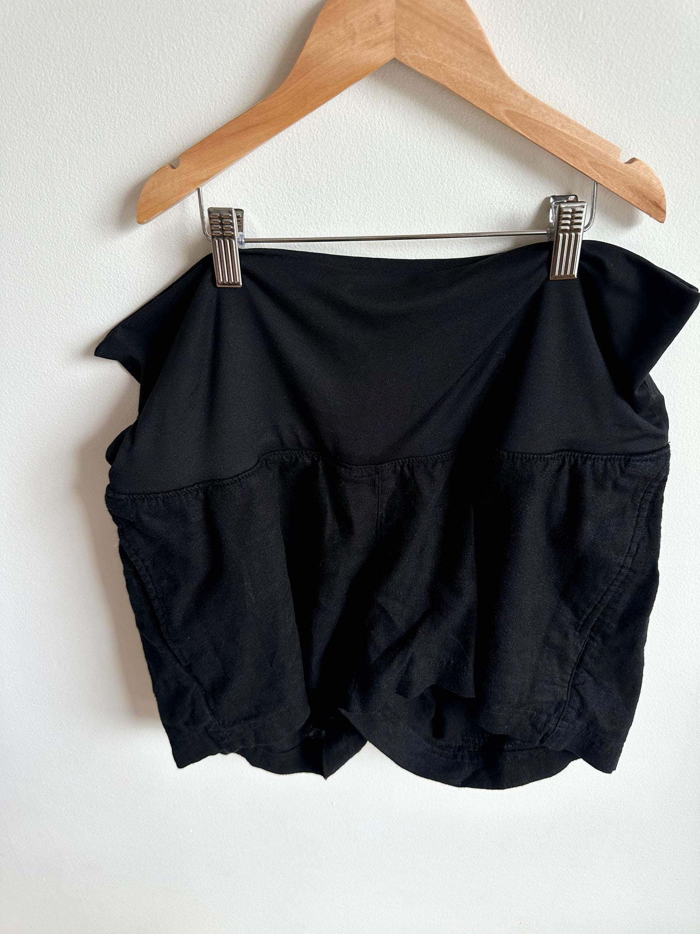 Black Linen Maternity Shorts / M