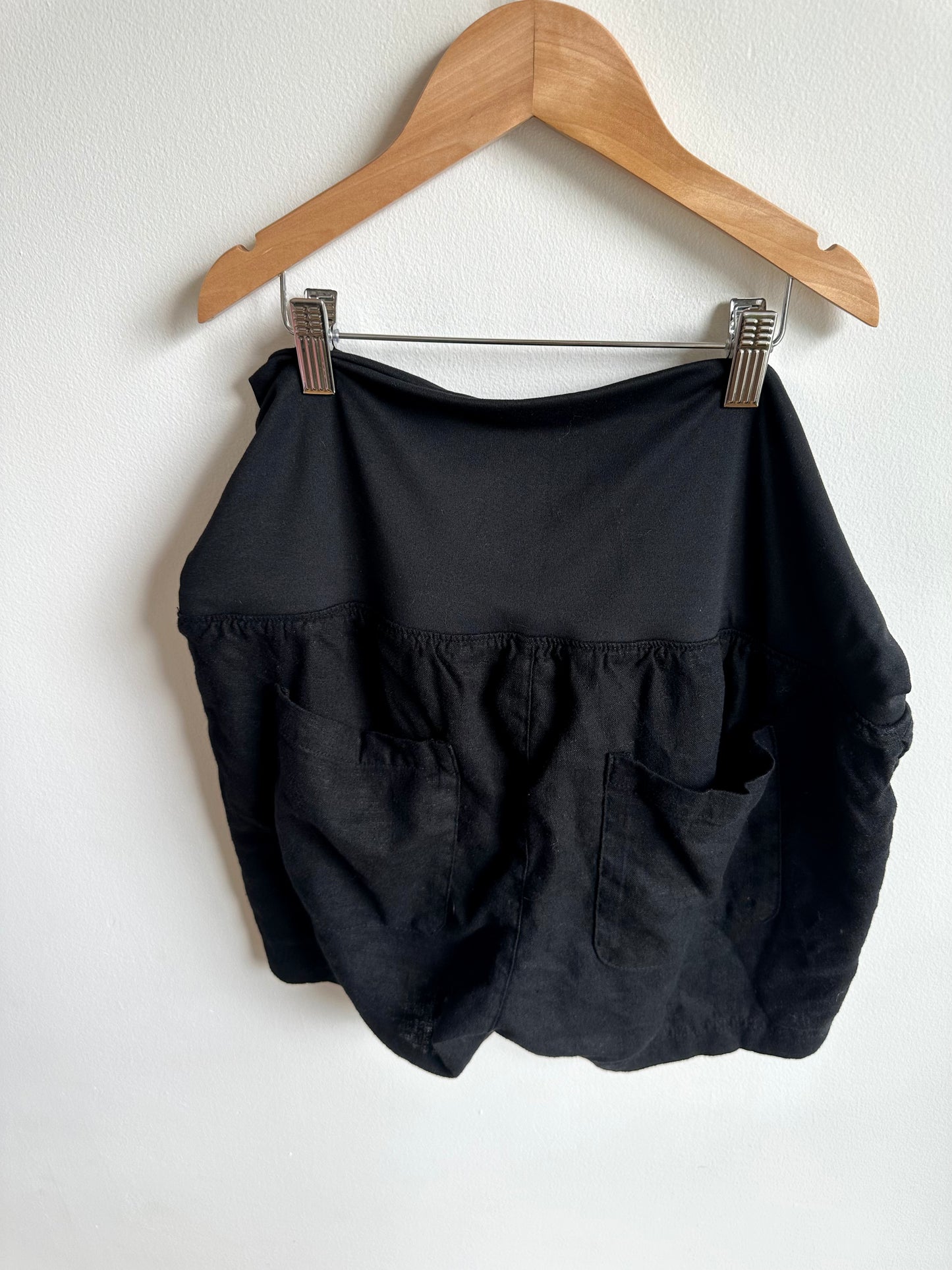 Black Linen Maternity Shorts / M