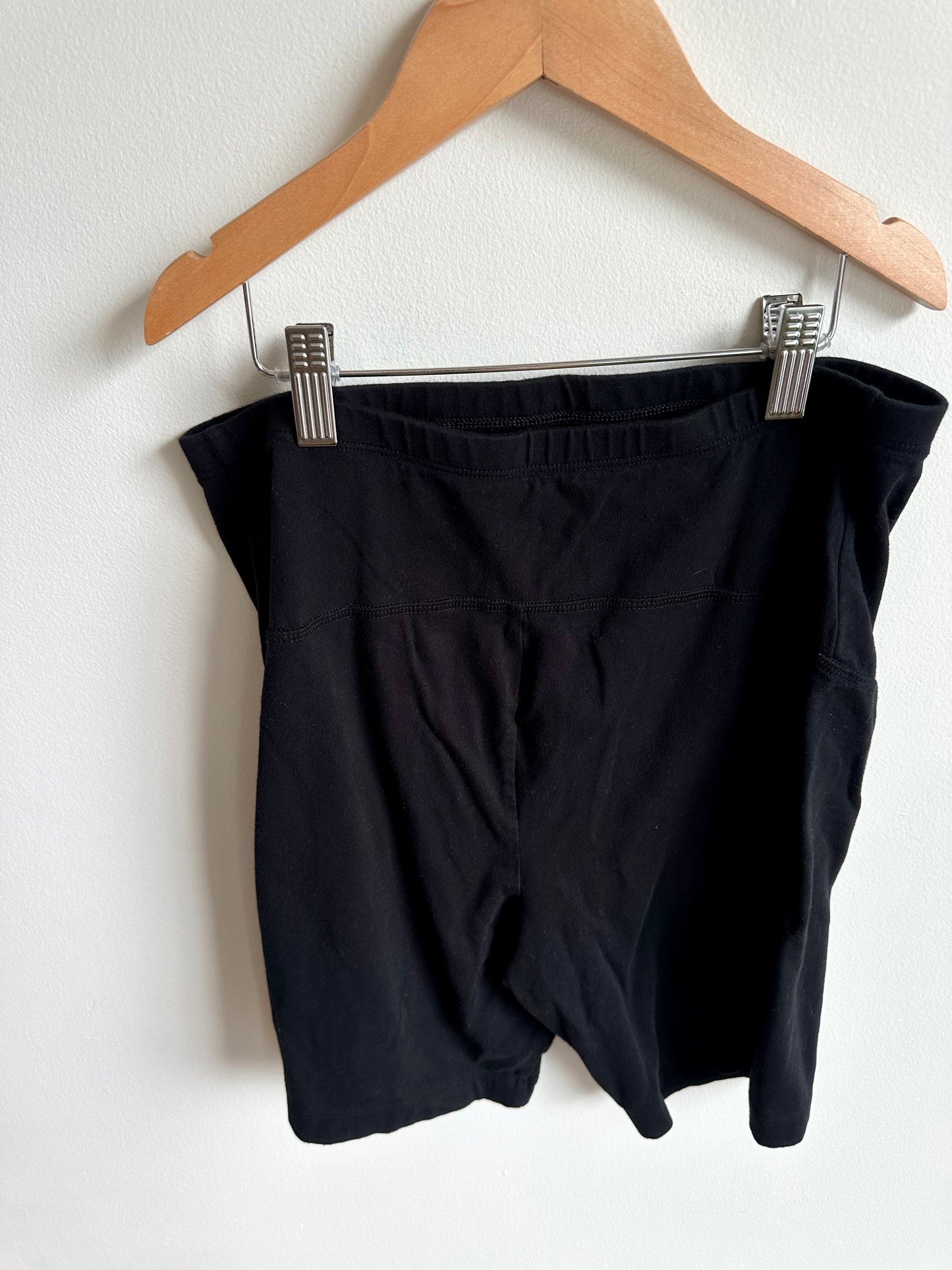 Black Cotton Maternity Biker Shorts / M