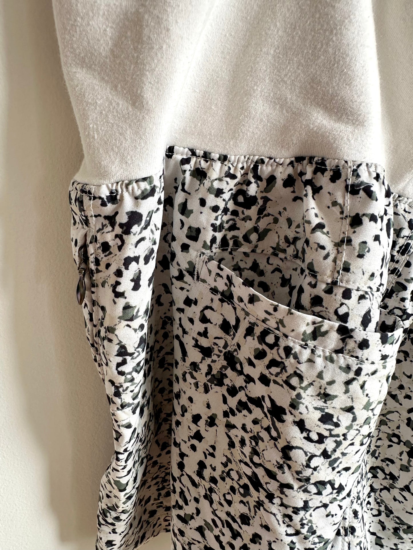 Speckled Black + White Maternity Active Shorts / M