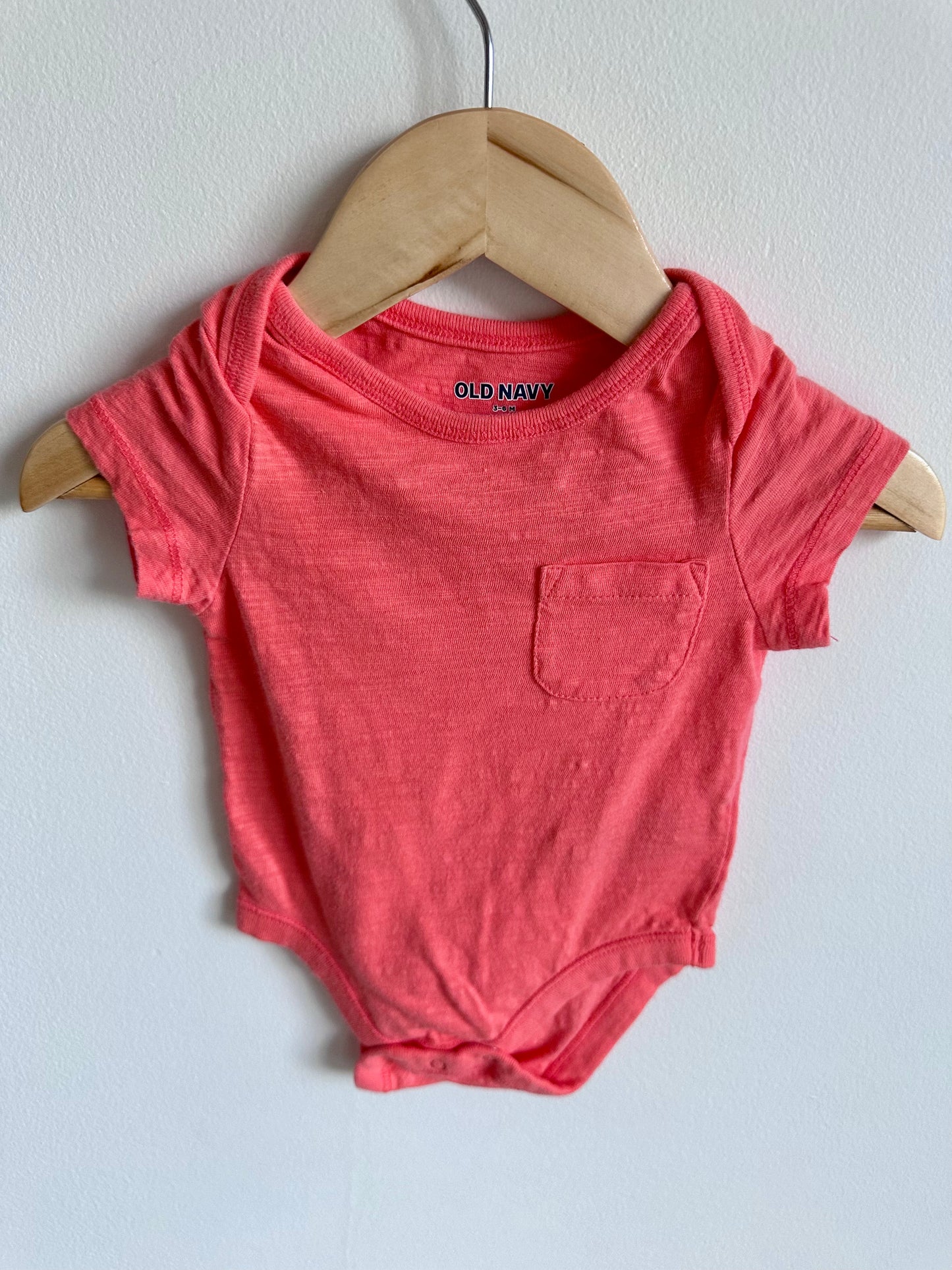 Coral Bodysuit with Pocket / 3-6m