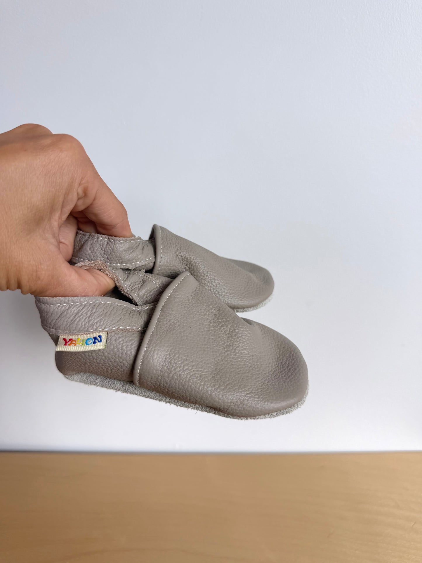 Yalion Taupe Soft Sole Shoes / 12-18m