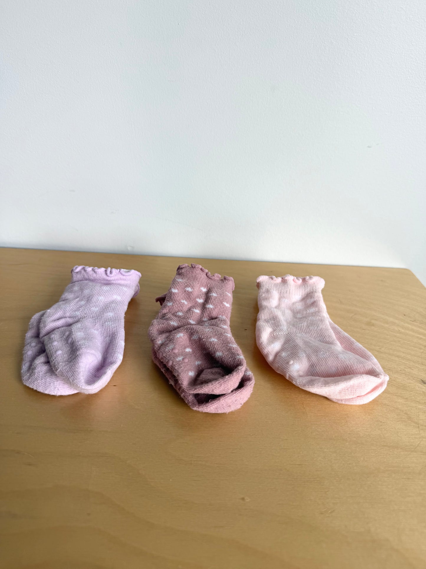 Wavy Hem Heart Socks (Set of 3) / 3-6m?