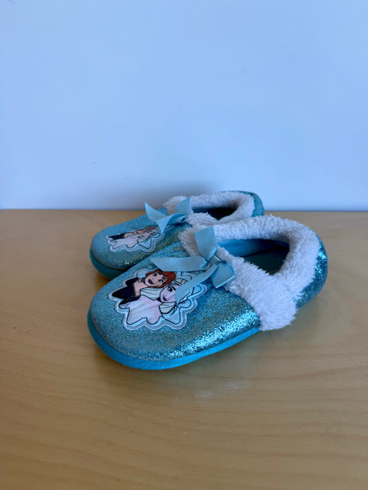Frozen Slippers / Size 11-12 Little Kid