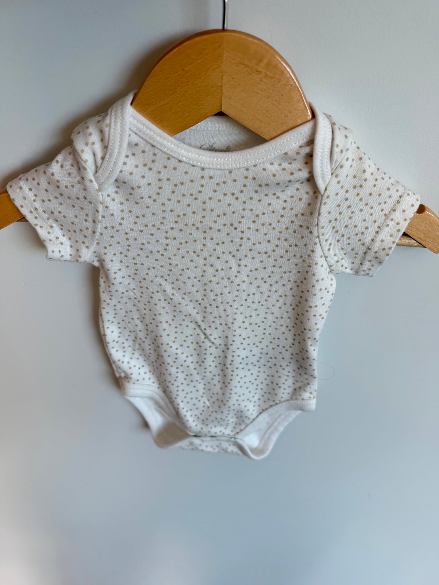 Dotted White Bodysuit / 6m
