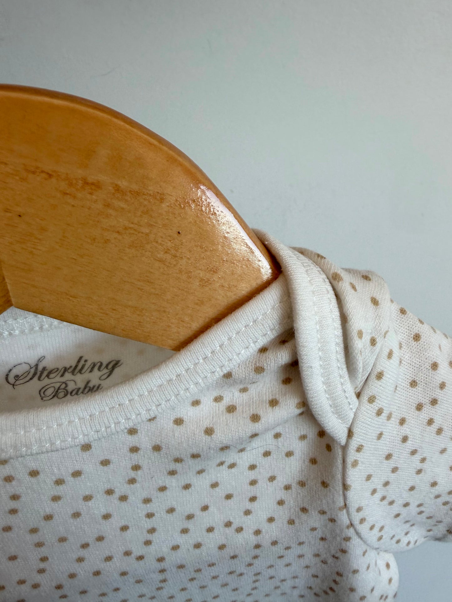 Dotted White Bodysuit / 6m