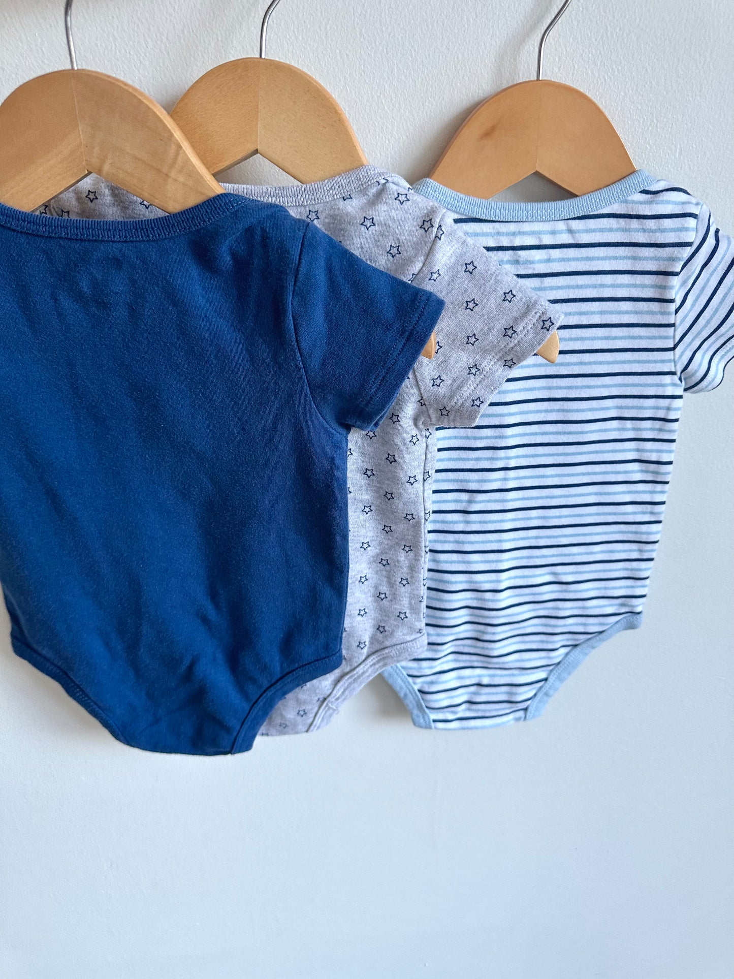 Bodysuits: Stripe, Navy, Stars / 18m