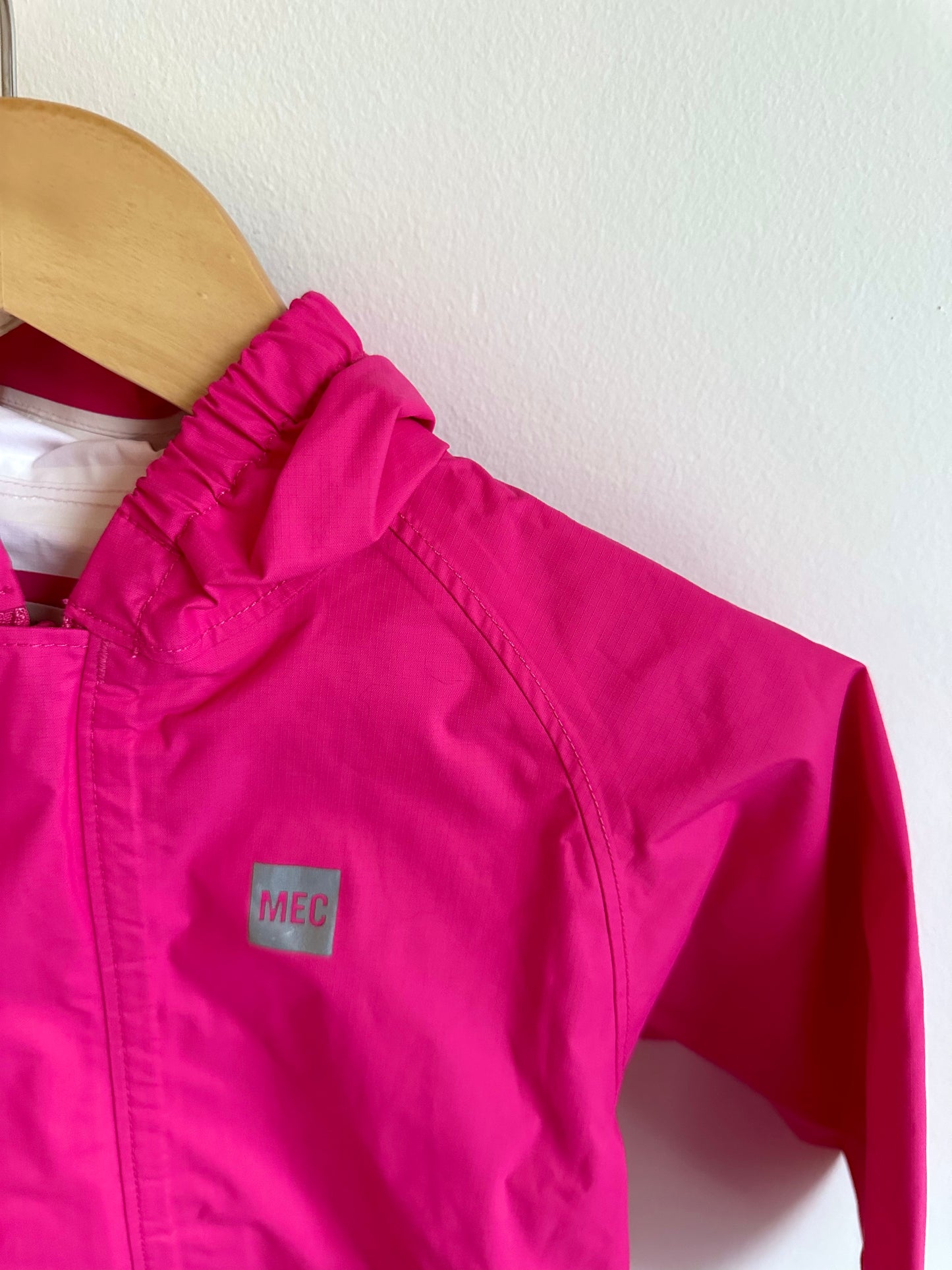 MEC Pink Rain Jacket / 12m