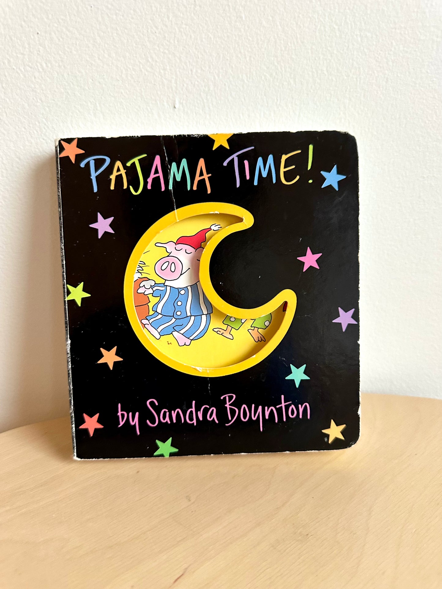 Pajama Time Board Book / 0-3 years