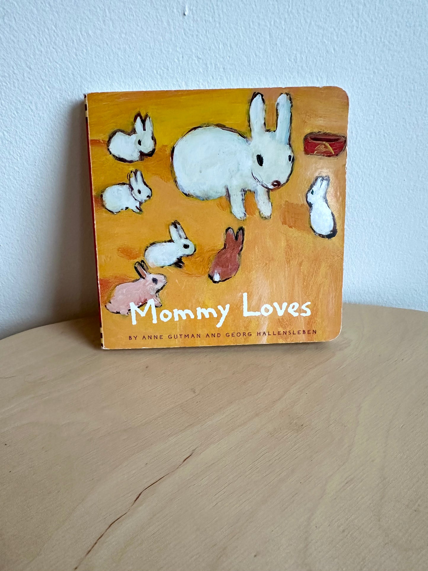 Mommy Loves Board Book / 0-2 years