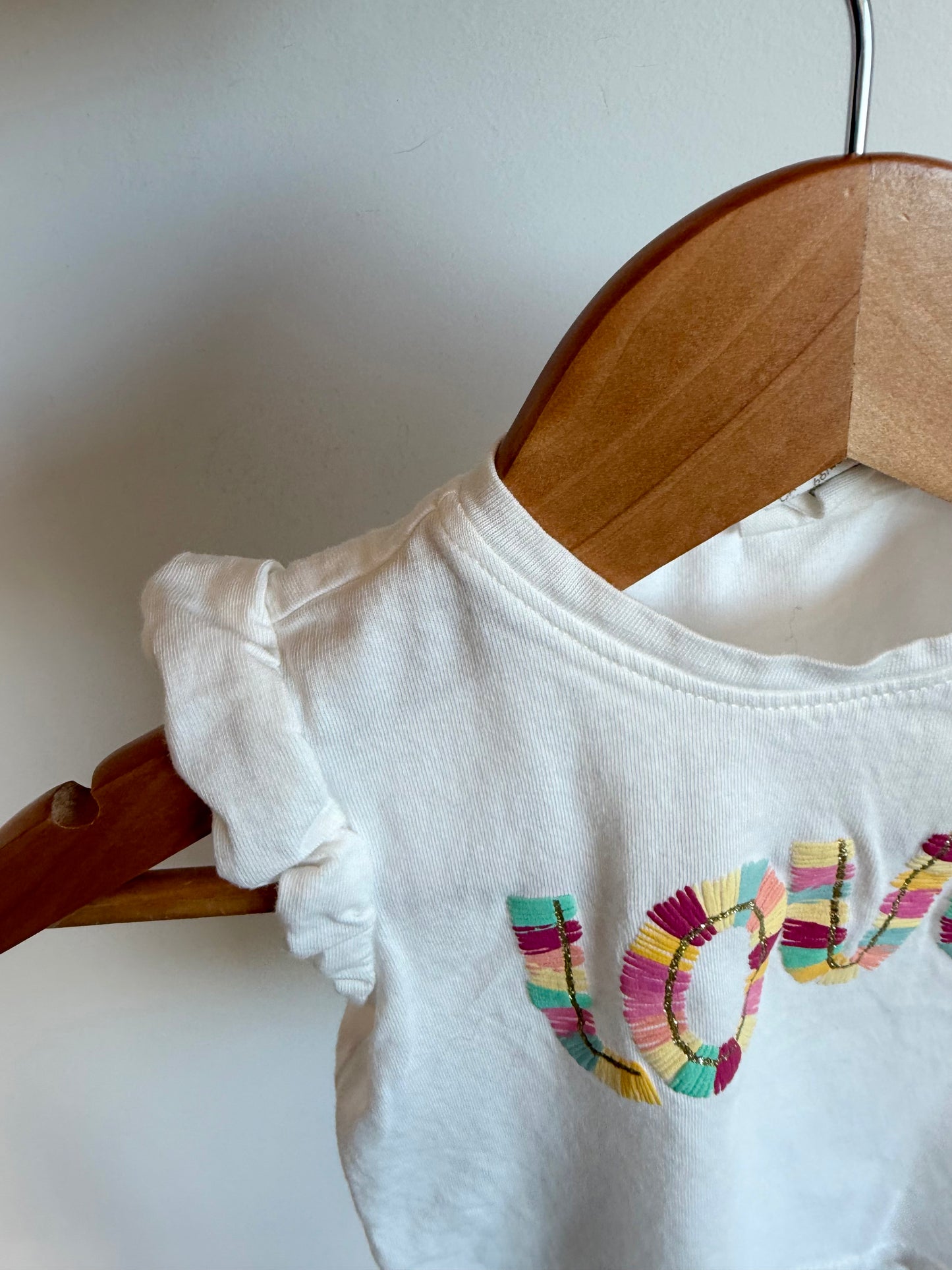 H&M Love White Top / 4-6m
