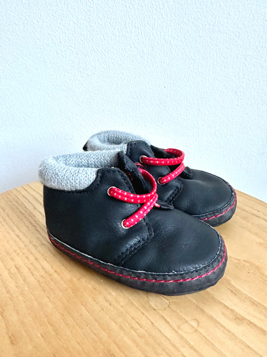 Black Slip On Shoes with Red Laces / 6-12m?