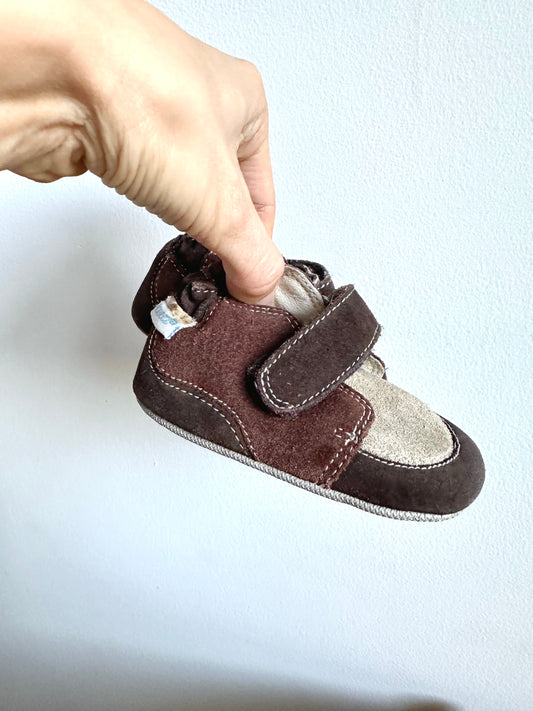 Brown Leather Shoes / 6-12m