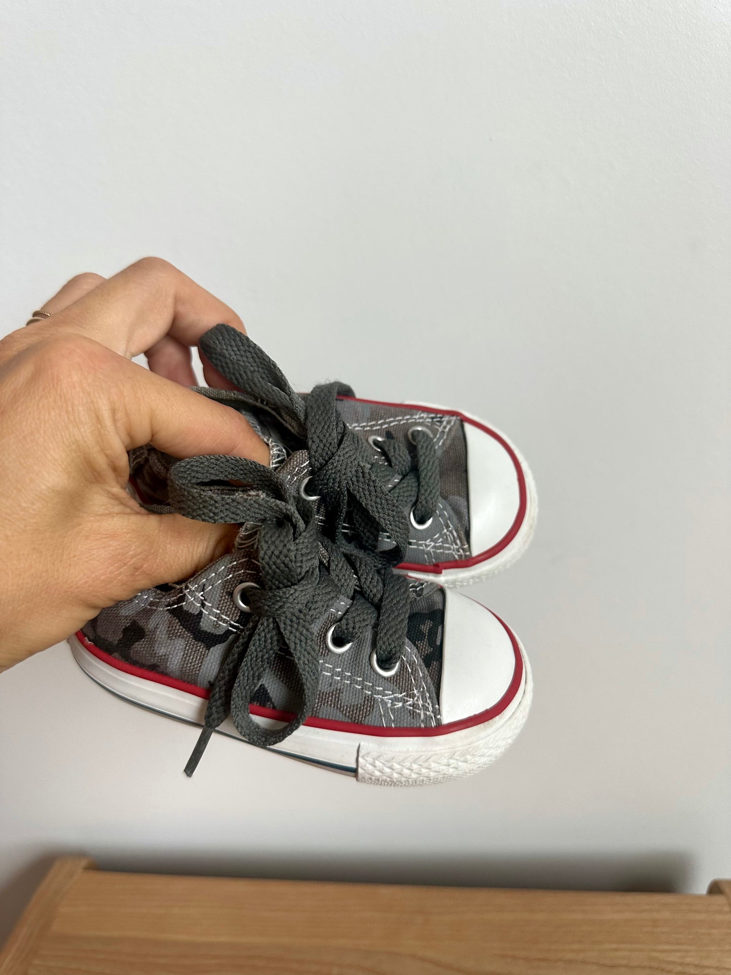 Converse Grey Sneakers / Size 4 Toddler
