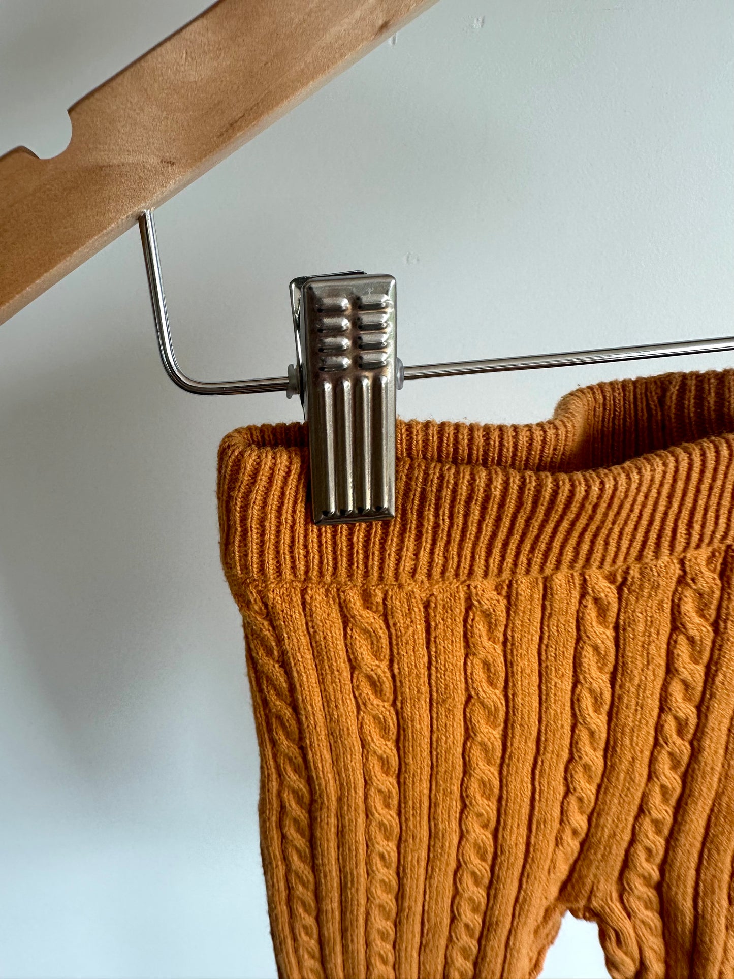 Caramel Cable Knit Leggings / 6-12m
