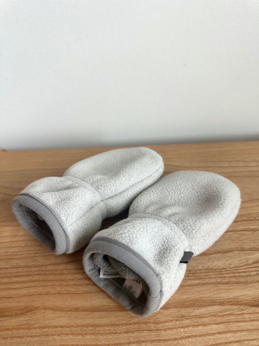 MEC Light Grey Fleece Mittens / 6-12m