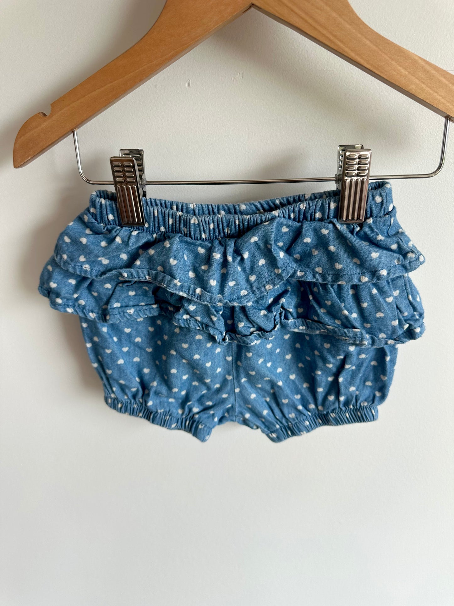 Chambray Heart Ruffle Shorts / 6-12m