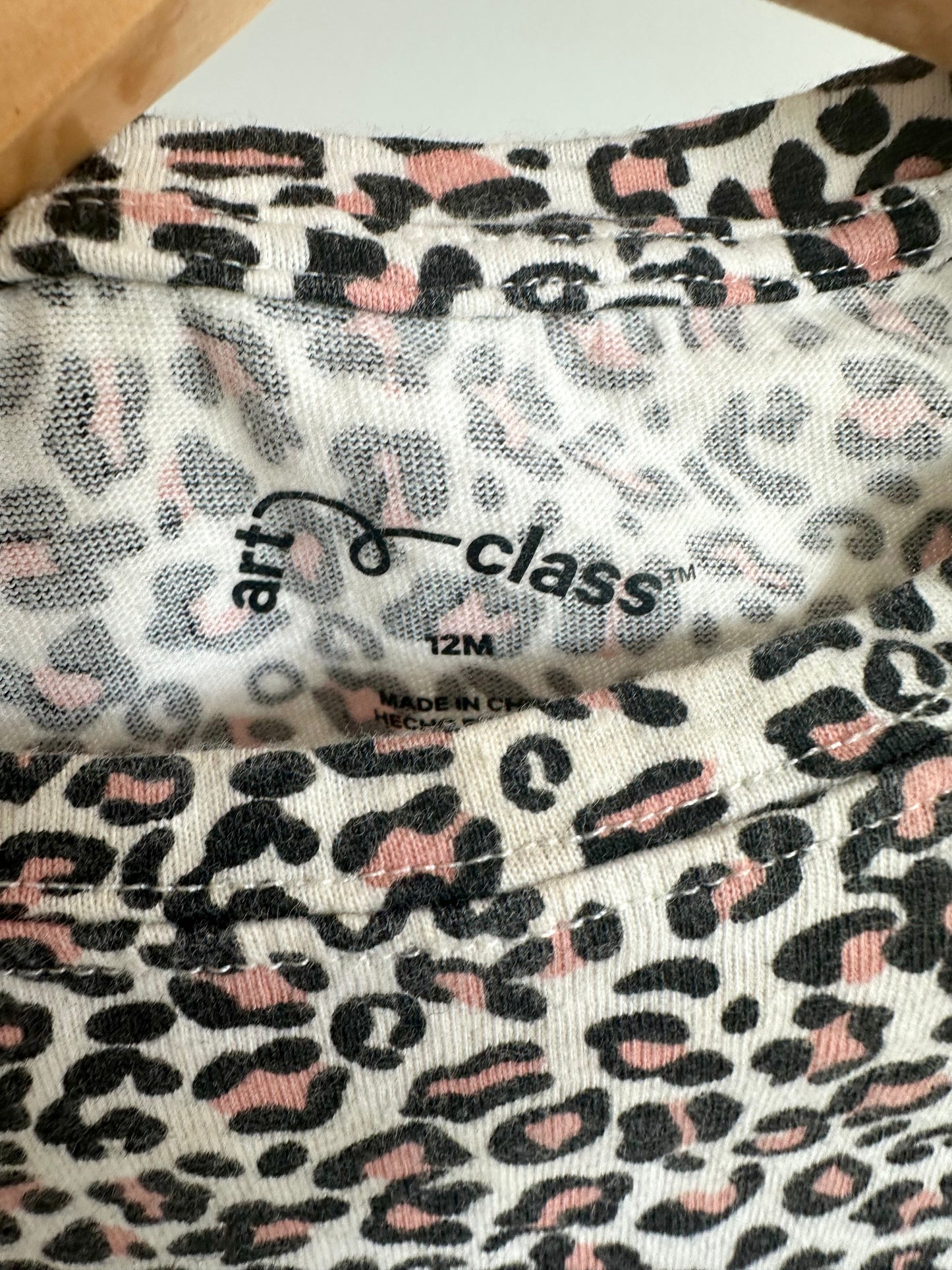 Pink Animal Print Long Sleeve / 12m