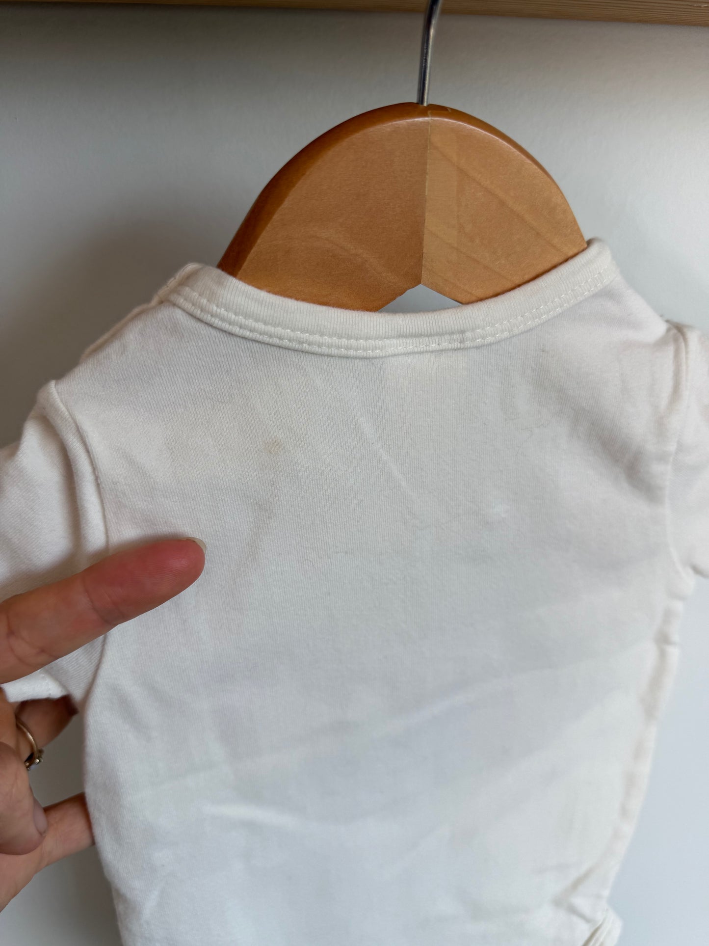Kangaroo + Baby Bodysuit / 0-3m