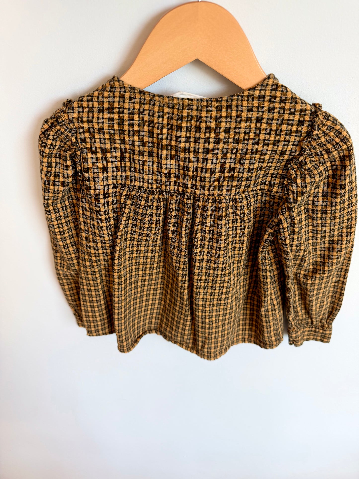 Zara Plaid Button Up Long Sleeve / 4-5 years