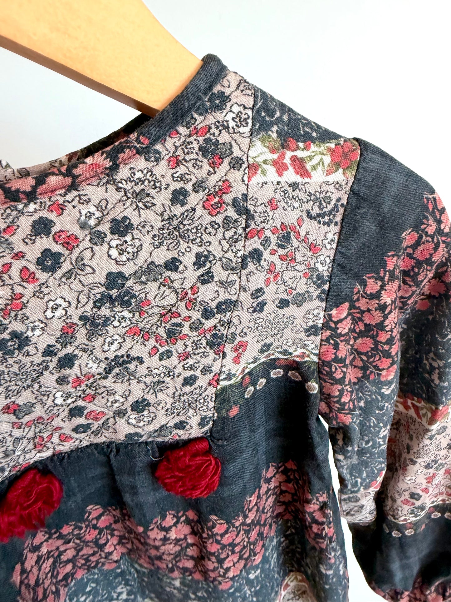 Zara Dark Floral Long Sleeve / 3-4T