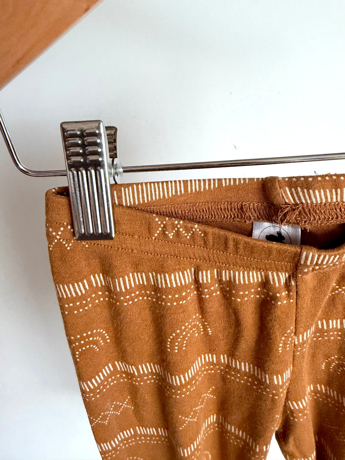 Little & Lively Tan Rainbow Leggings / 2T