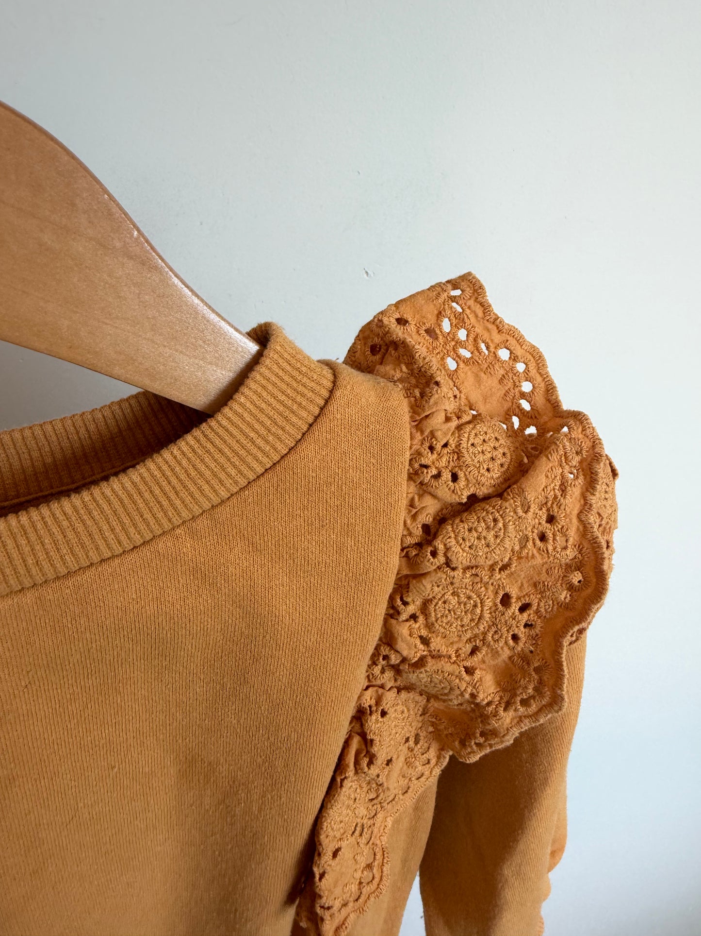 H&M Marigold Ruffle Eyelet Crewneck (PLAY) / 2-3T