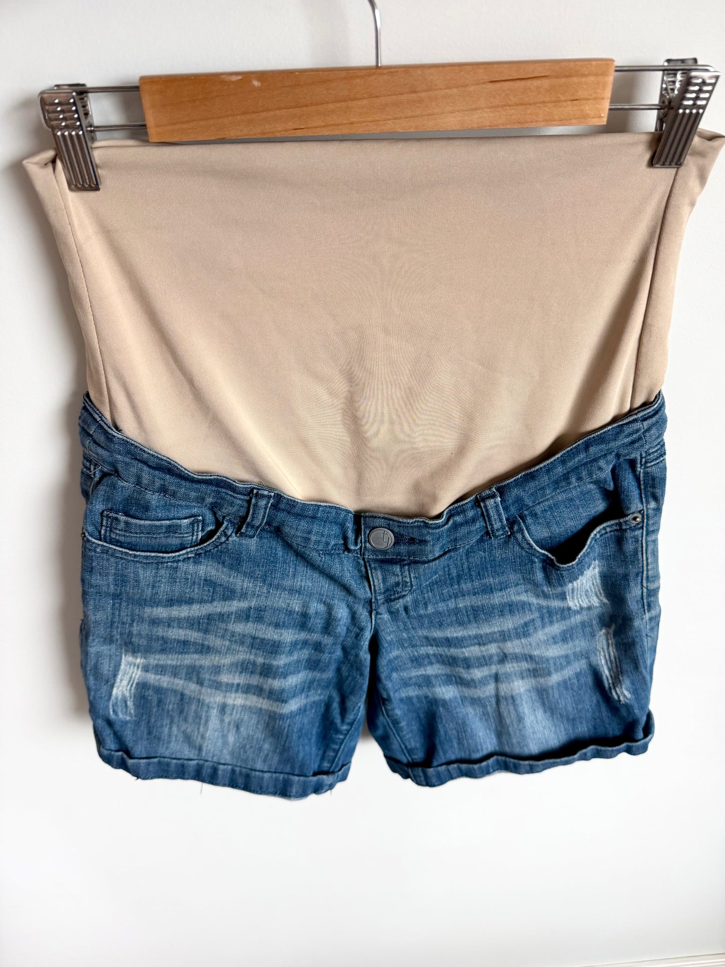 Thyme Maternity Jean Shorts / Medium