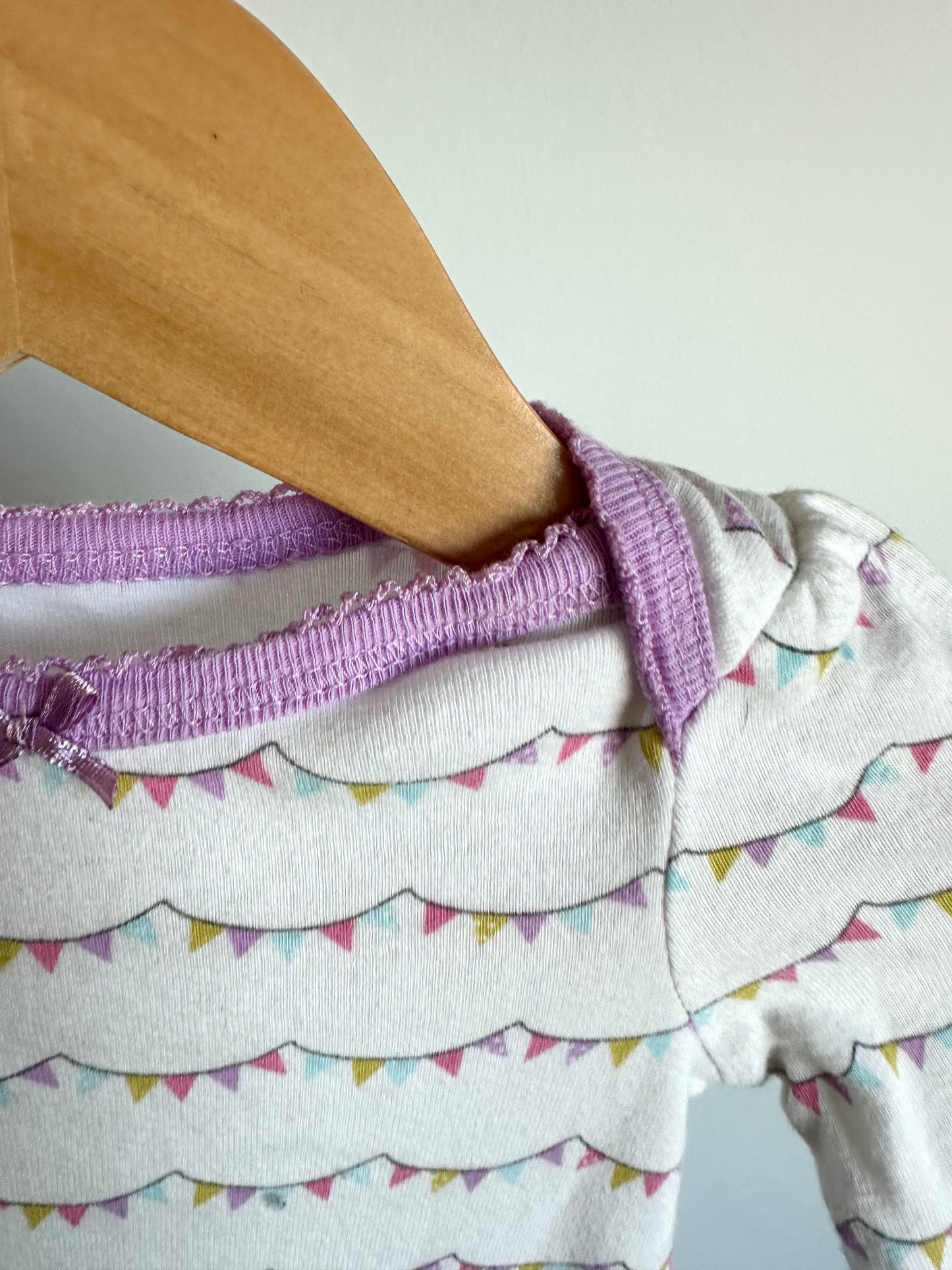 Ribbon Pattern Gown / 0-3m