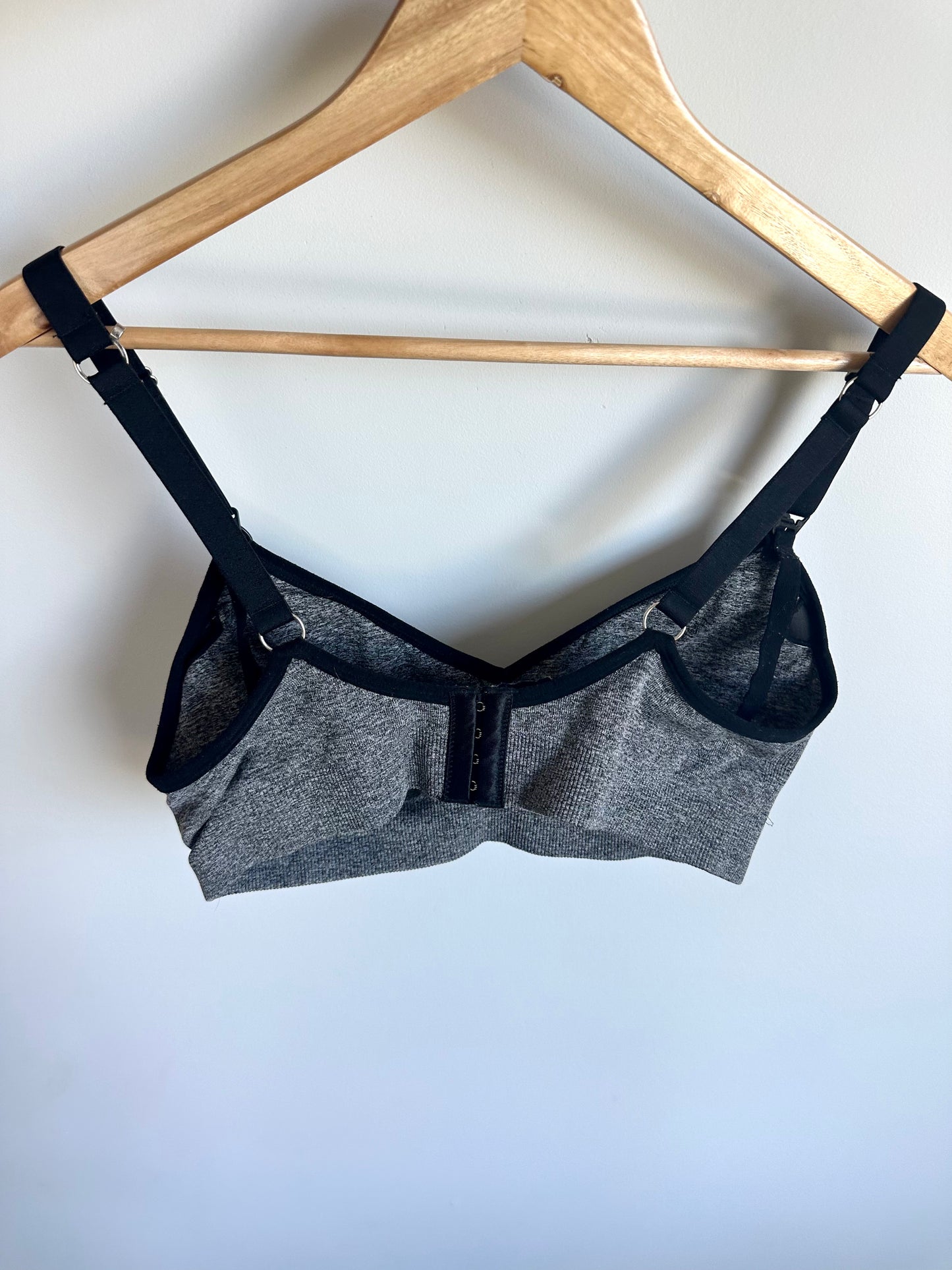 Maternity Grey Padded Bra / XL