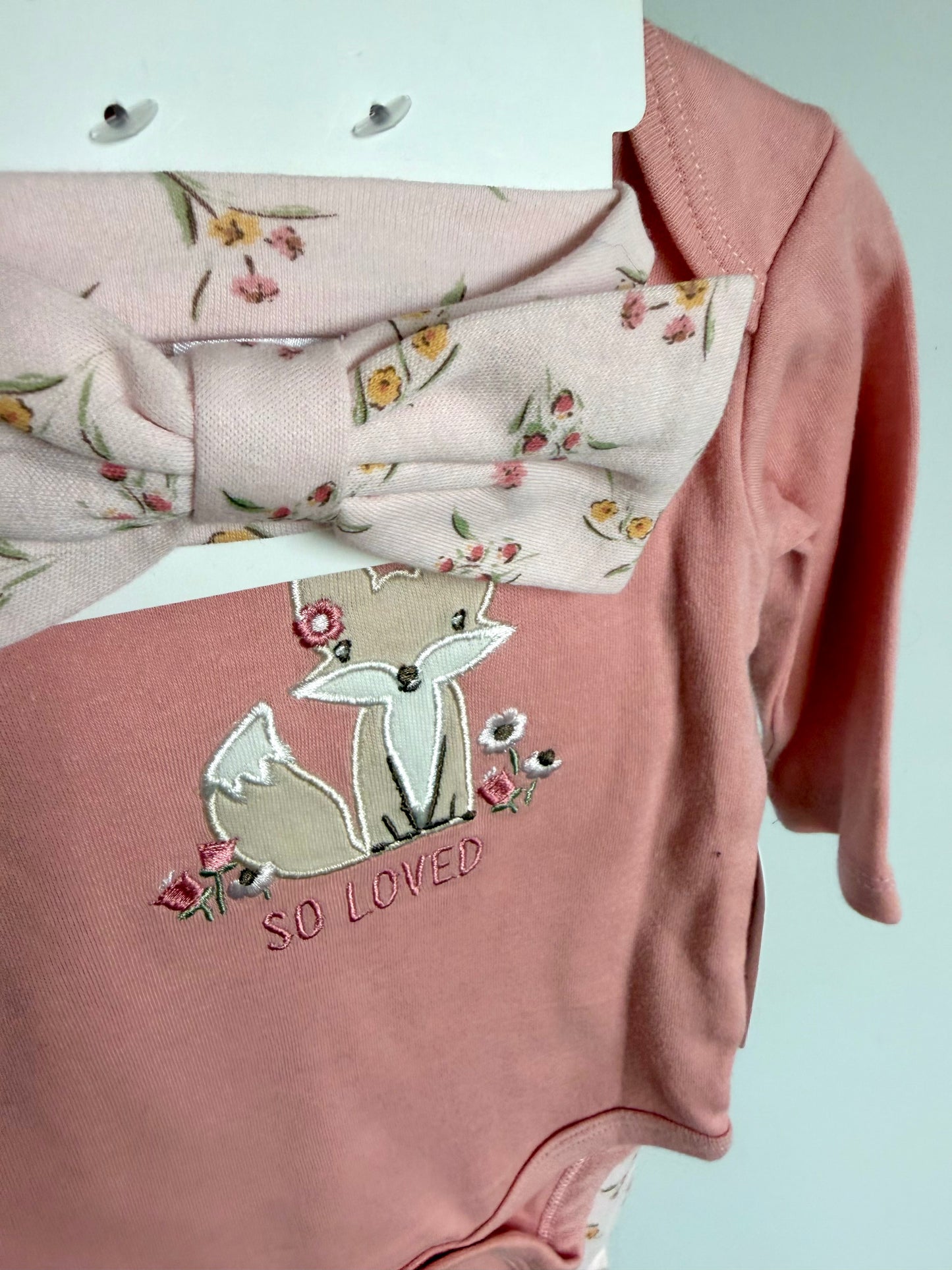 3 Piece So Loved Fox Bodysuit, Pants and Headband Set (With Tags) / 0-3m